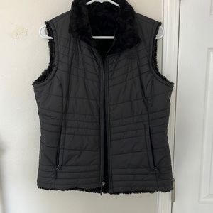 Black reversible north face vest